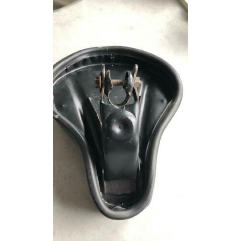 Bromfiets zadel gebruikt te koop