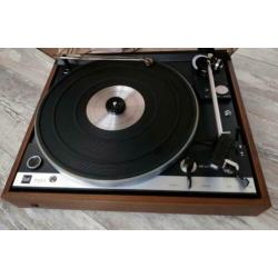 Dual CS 701 direct drive platenspeler met Shure V15III elem.