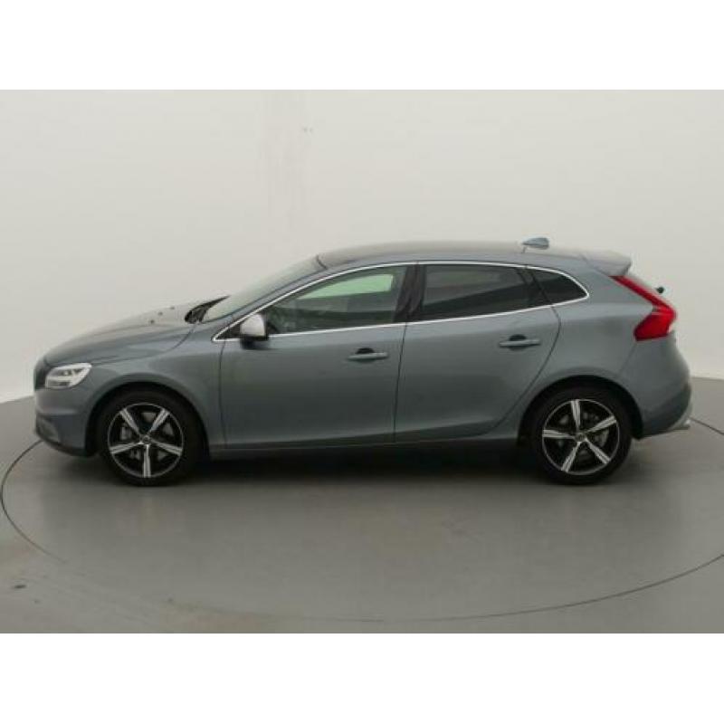 Volvo V40 T3 Polar+ Sport Automaat Standkachel