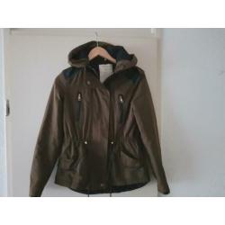 Zara jas - s