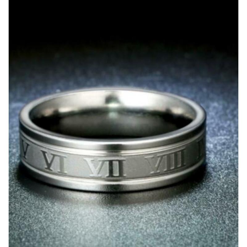 RVS Ring met Romeinse Cijfers Maat 22 Kleur Zilver Nieuw