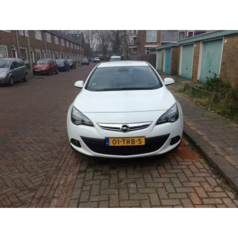 Opel Astra 1.4 Turbo 88KW GTC 2012 Wit