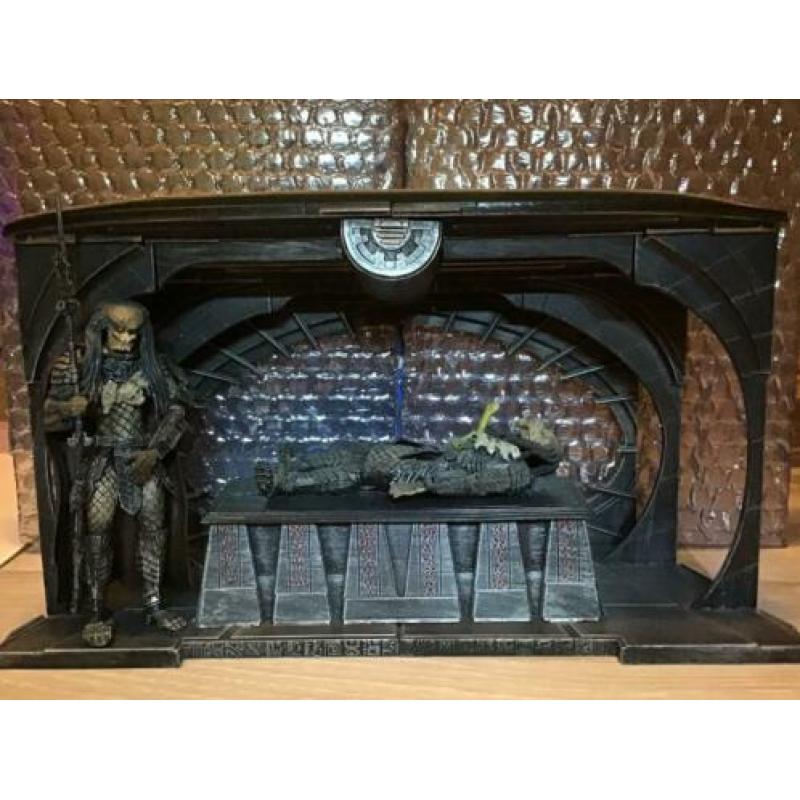 Birth of the Hybrid Action Figur Set