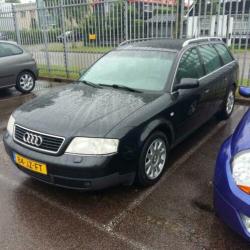 Audi A6 2.4 Avant 121KW AUT 2002 Zwart
