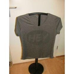 Kaki kleur shirt van de Hema met korte mouwen maat XL...