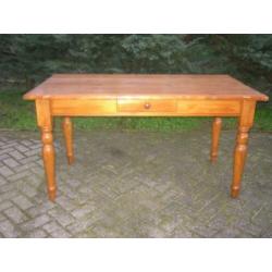eettafel, massief grenen eettafel, tafel met gedraaide poten