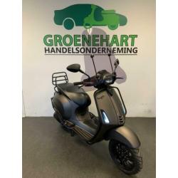 Vespa Sprint snor 25 km/h, BWJ 11-2016, 4 takt, Opaco Brons