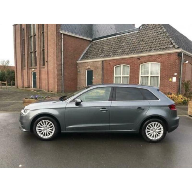 Audi A3 Sportback 1.6 TDI Ambiente Pro Line HALF LEDER/PDC