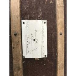 Antieke houten kist
