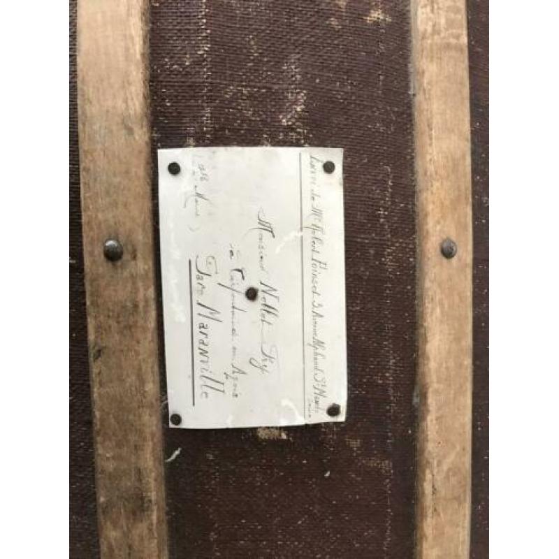 Antieke houten kist