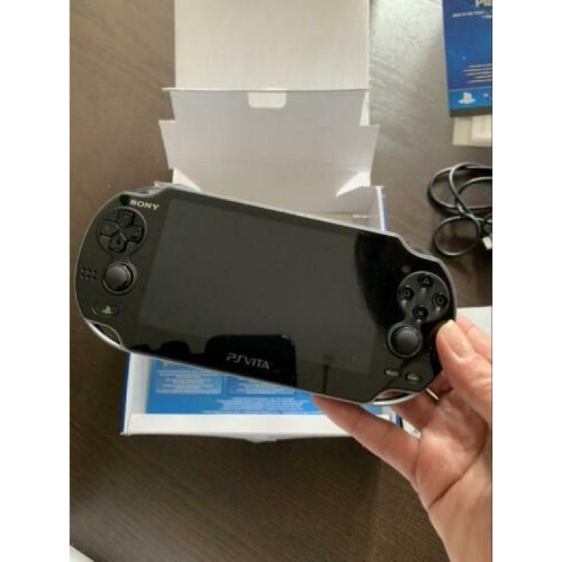 Zgan PS Vita met doos, oplader films spel en alle toebehoren