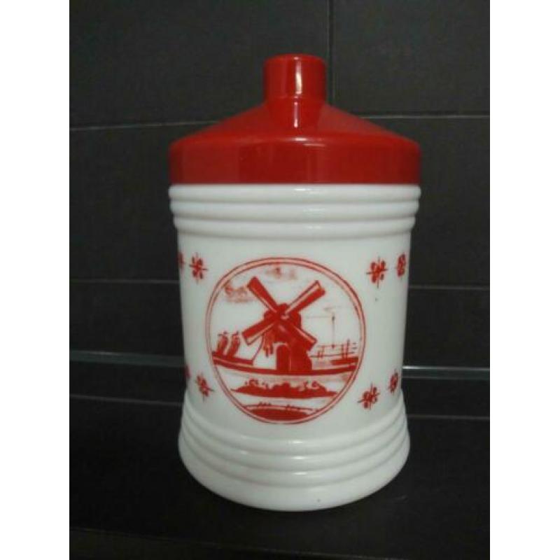 Oude opaline tabakspot