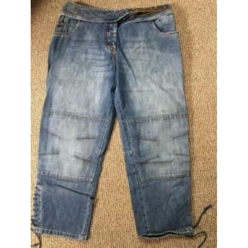 Mooie sportieve jeans kuitmodel van Josephine & Co mt 42