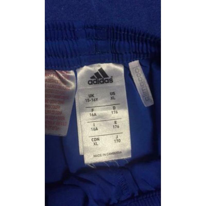 Real Madrid tenue, 100% origineel, maat 176, 15-16 jr