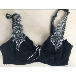 Beugel BH LingaDore zwart met wit kant 70D Nieuw