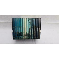 007 JAMES BOND 15x in box compleet .Zwarte Beertjes serie