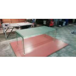 Zware glazen tafel uit 1 stuk