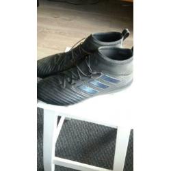 Adidas voetbalschoenen