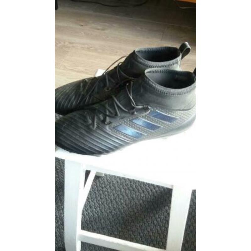 Adidas voetbalschoenen