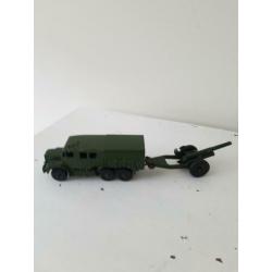 4 Dinky Toys Artillery  nr 689 +693 +nr 688 en 623