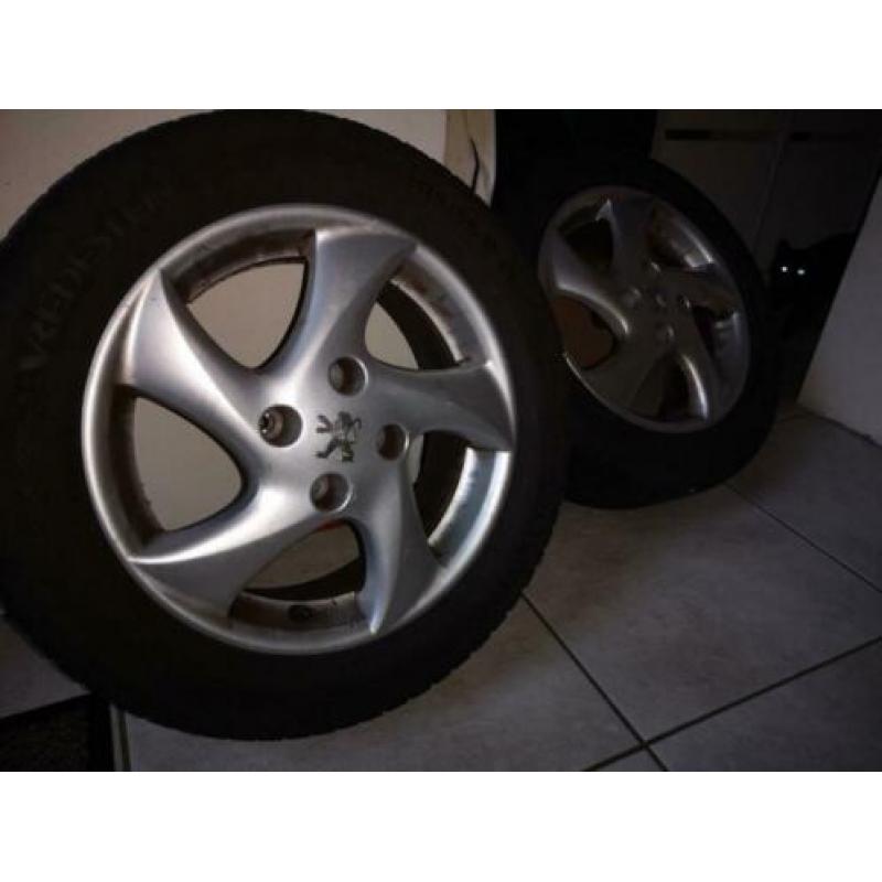 autobanden all seasons met velg