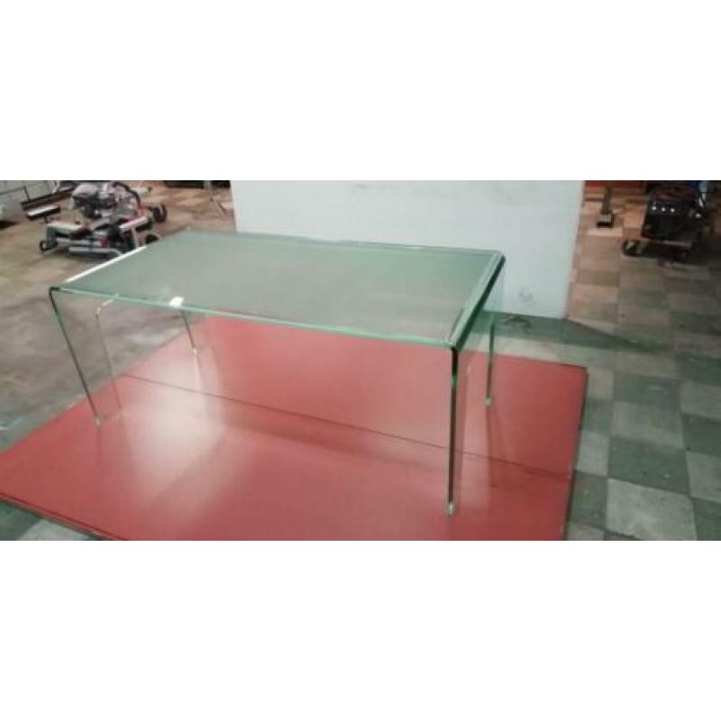 Zware glazen tafel uit 1 stuk