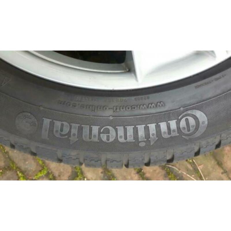 4 Winterbanden met velg 225/50 R17