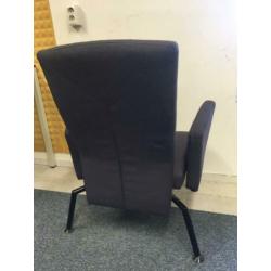 Verschillende soorten (kantoor)stoelen en tafels