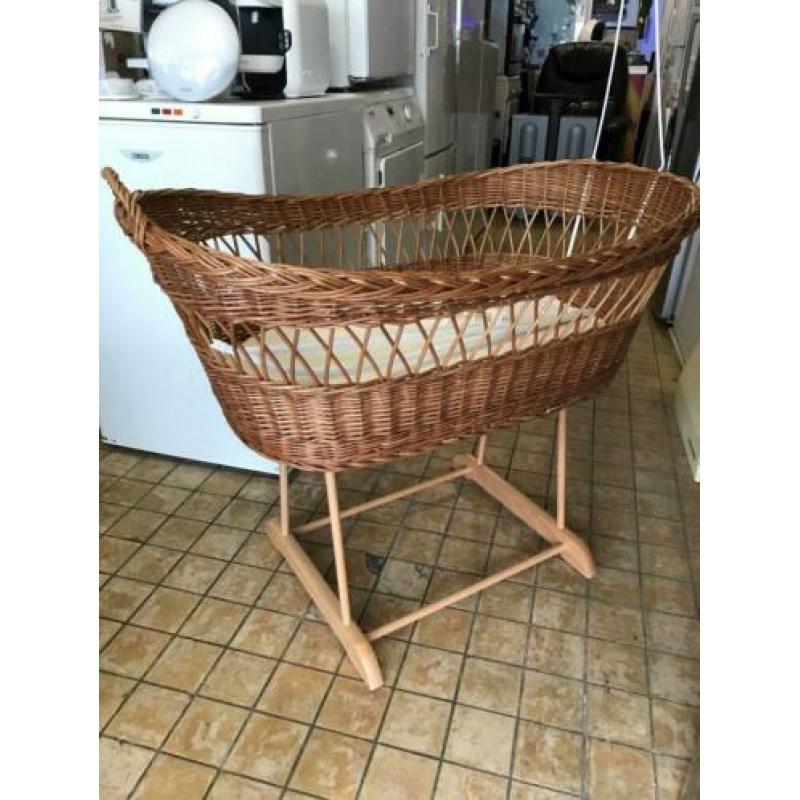 rotan babywieg