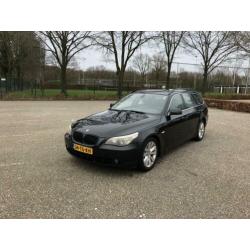 BMW 5-Serie 3.0 D 535 Touring AUT 2005 Zwart