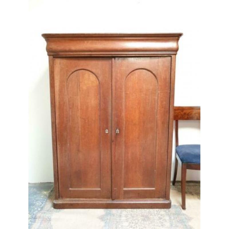 ~~ Antieke stoere landelijke eikenhouten sobere poortkast ~~