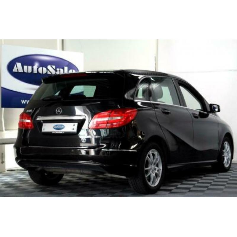 Mercedes-Benz B-Klasse B180 Ambition AUT NAVI BLUETH CRUISE