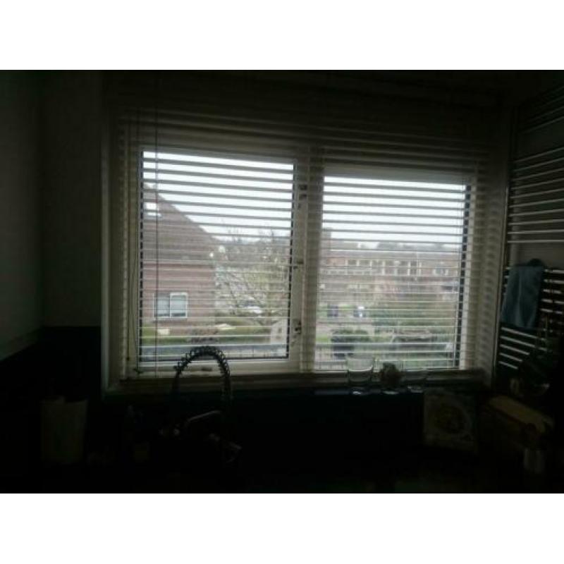 Verkocht. luxaflex, hoogte 155 cm, breedte 174 cm. Verkocht