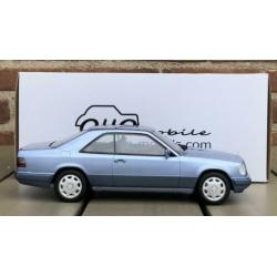 Otto Mercedes Benz E 320 C 124W 124 COUPE PEARLB BLUE OT8
