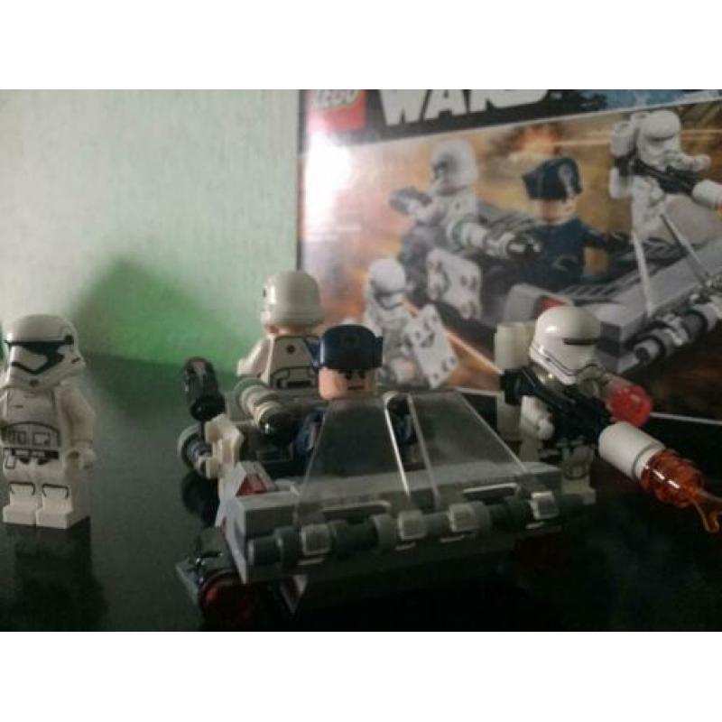 LEGO 75166 - First Order Transport Speeder Battle Pack