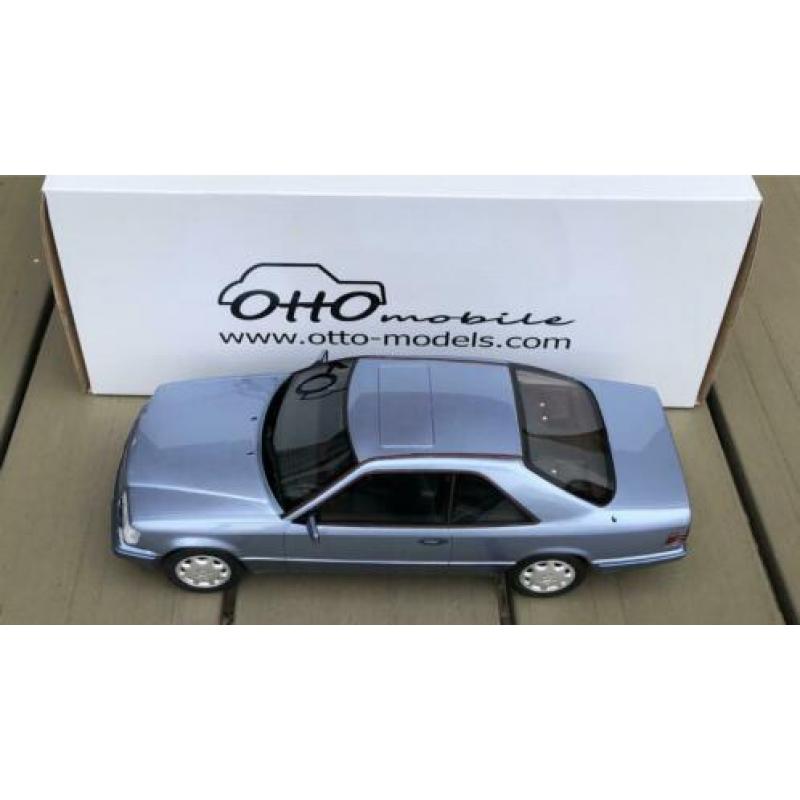 Otto Mercedes Benz E 320 C 124W 124 COUPE PEARLB BLUE OT8