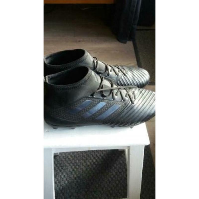 Adidas voetbalschoenen