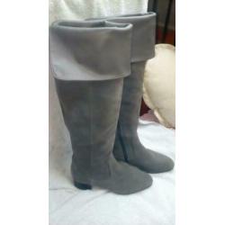 Suede. overknee laarzen