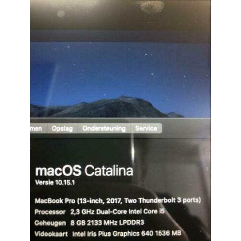Macbook pro 2017 13’ 256SSD 8GB 2.3GHz Apple care+