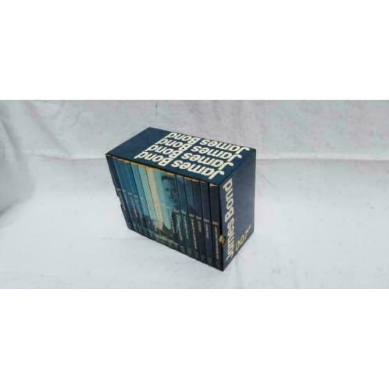 007 JAMES BOND 15x in box compleet .Zwarte Beertjes serie