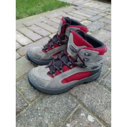 Lowa bergschoenen maat 37
