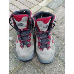 Lowa bergschoenen maat 37