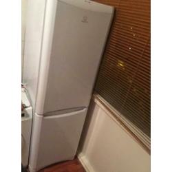Te koop. Indesit Koel vries combinatie.
