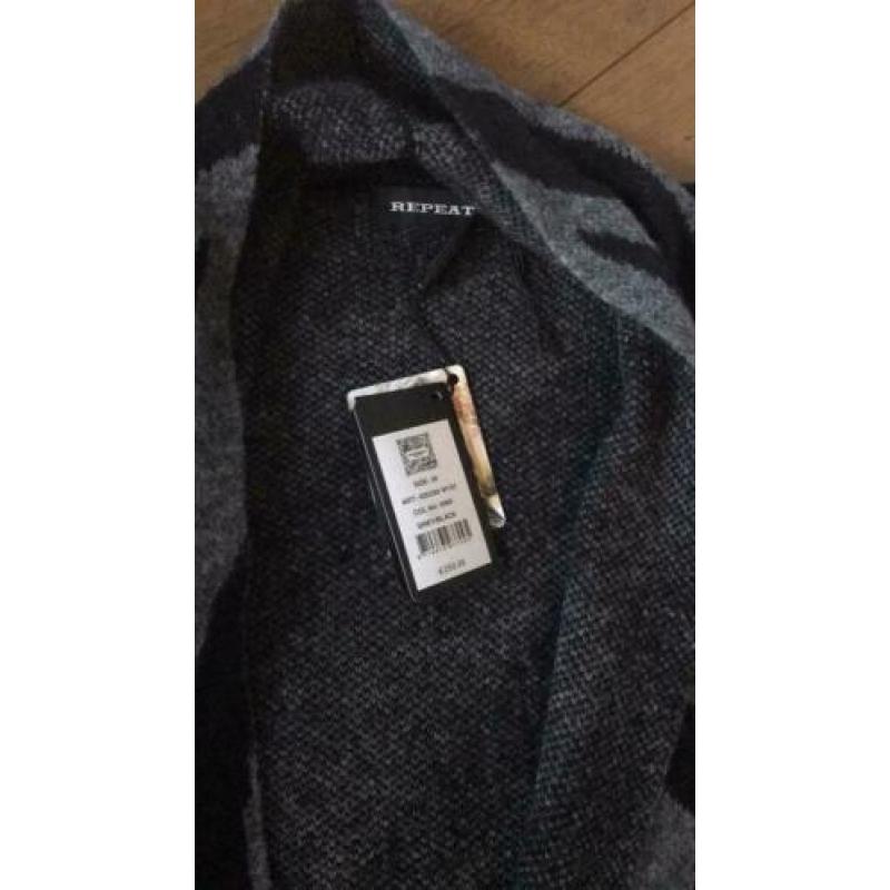 Repeat Cashmere vest 38