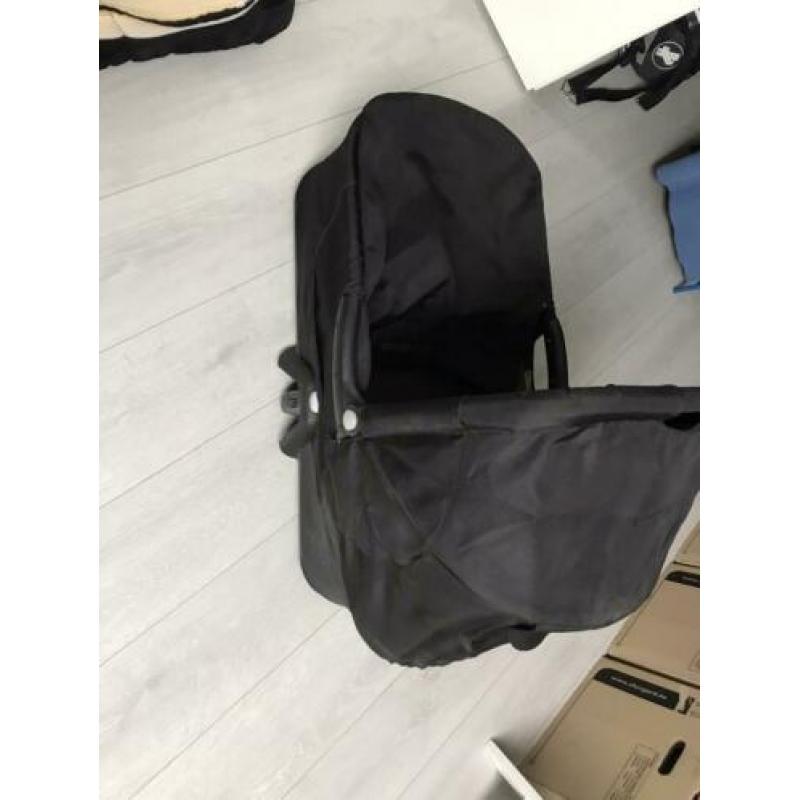 Maxi Cosi mura 3 zwart reiswieg + autostoel + kinderzitje
