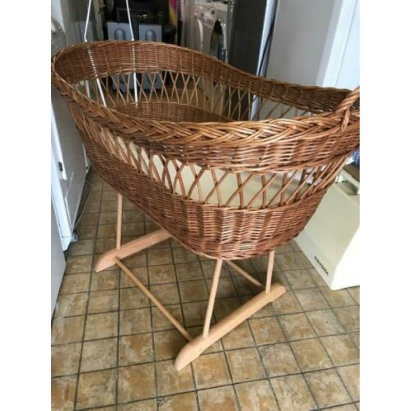 rotan babywieg