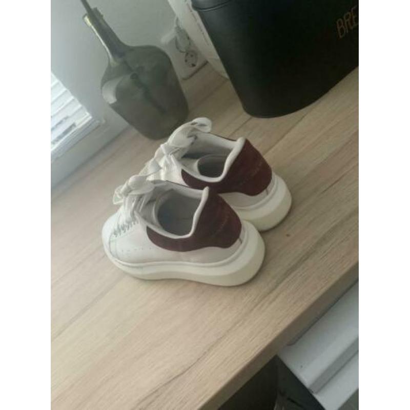 Alexander McQueen sneakers oversized rood maat 37