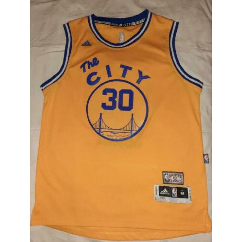 Stephen Curry jersey maat S en M en L