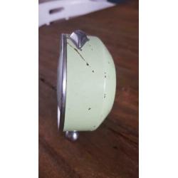 Vintage lichtgroene wekker