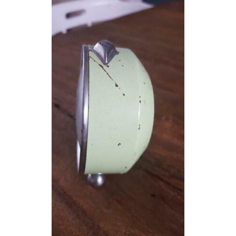 Vintage lichtgroene wekker